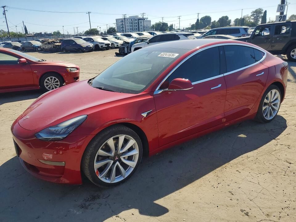 2018 TESLA Model 3