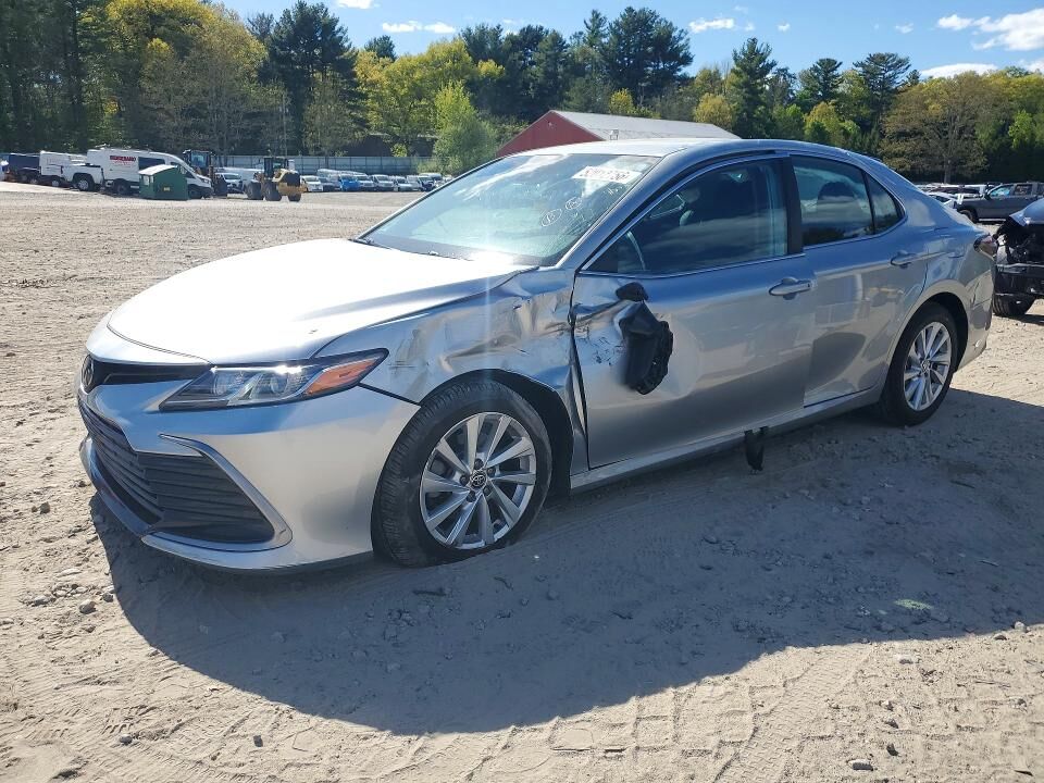 2024 TOYOTA Camry