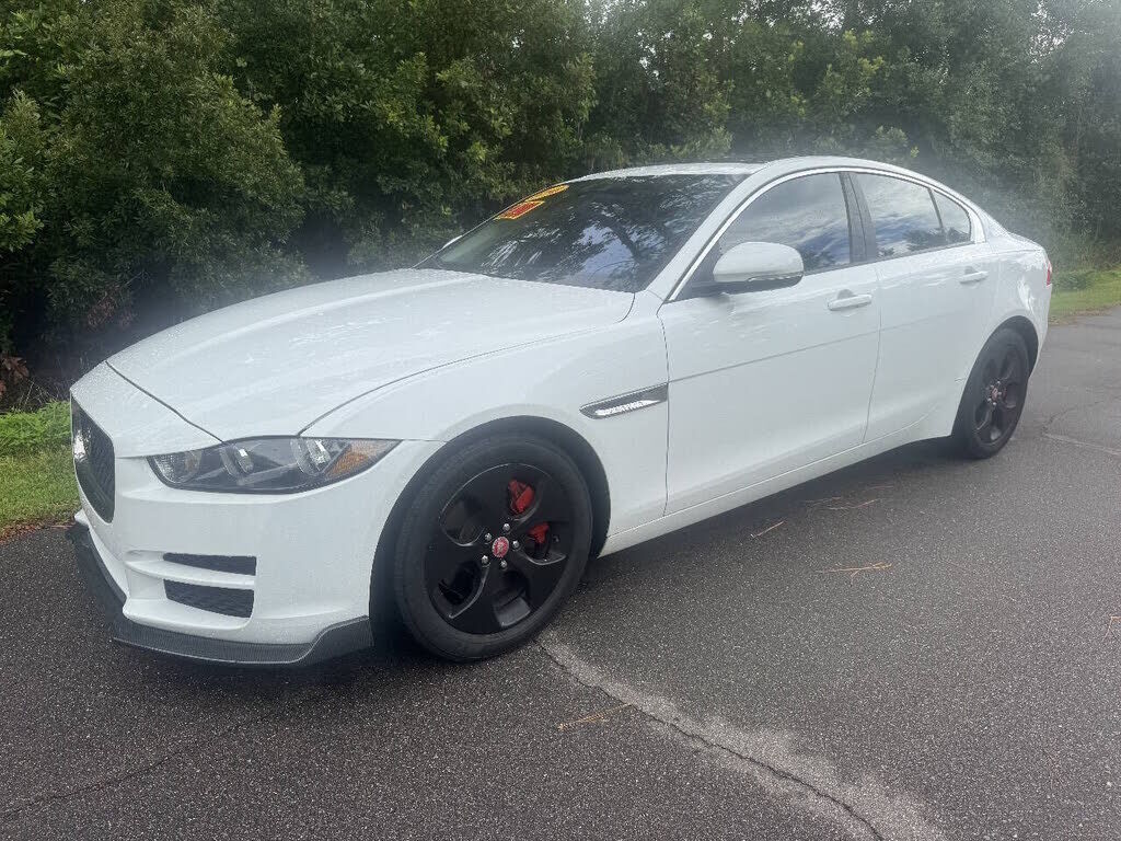 2018 JAGUAR XE