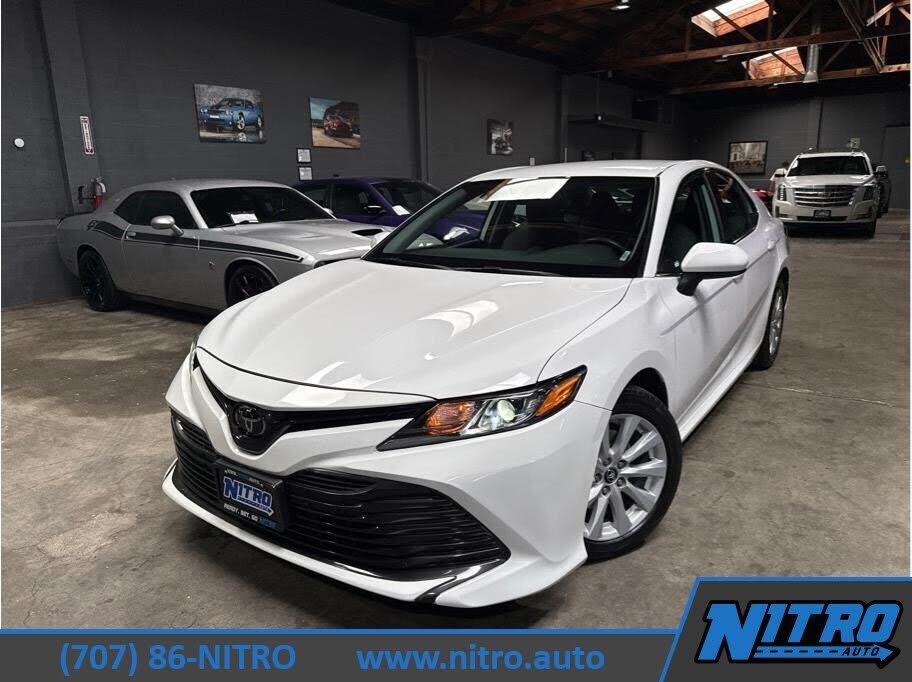 2019 TOYOTA Camry