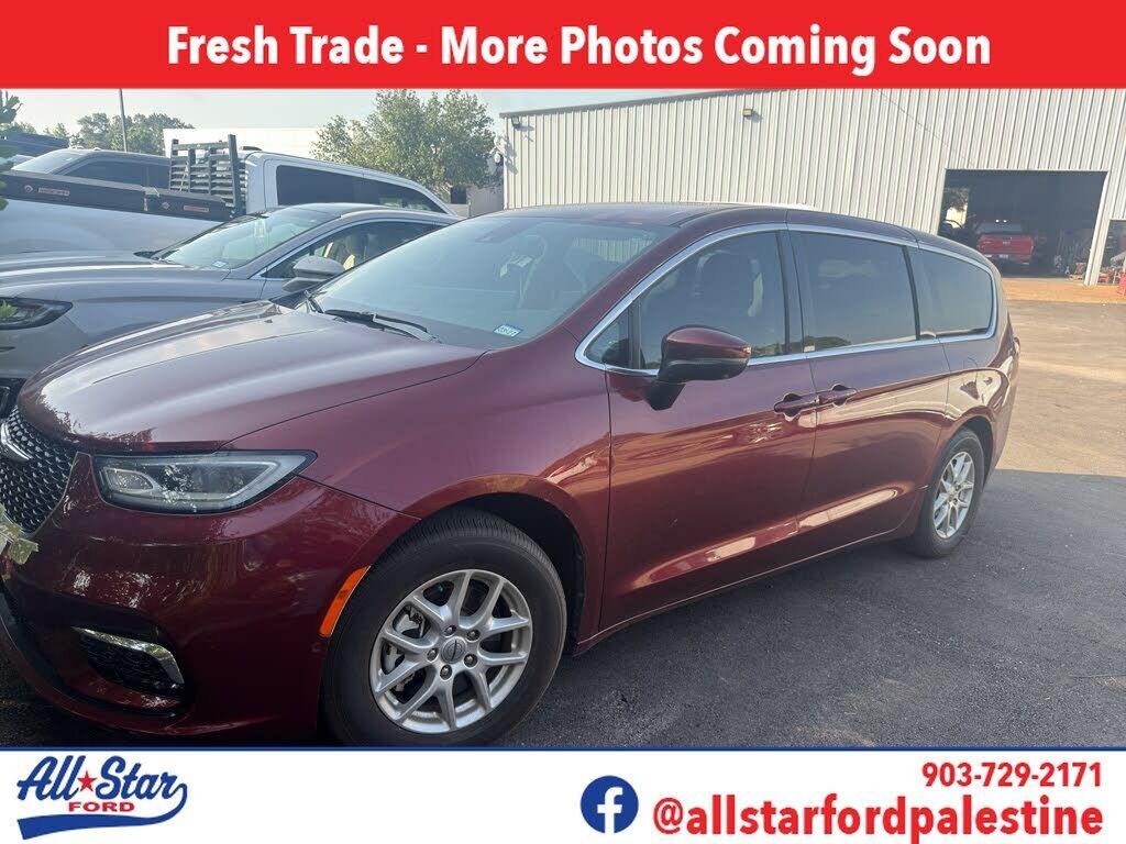 2023 CHRYSLER Pacifica