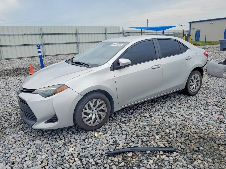 2018 TOYOTA Corolla