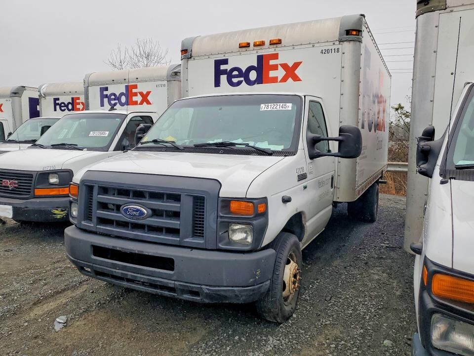 2014 FORD E-350