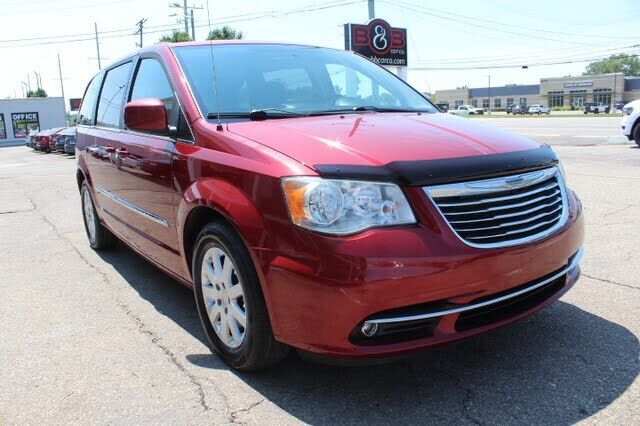 2014 CHRYSLER Town and Country