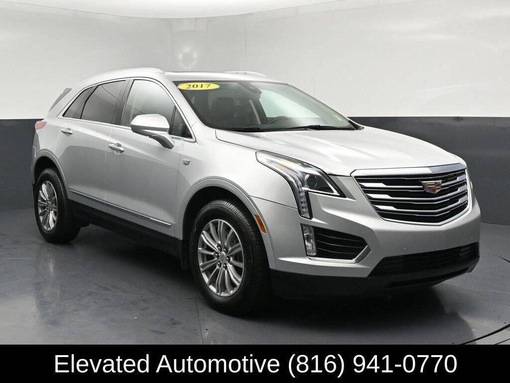 2017 CADILLAC XT5