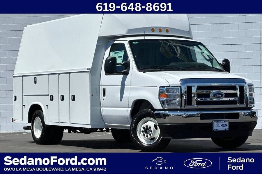 2025 FORD E-350