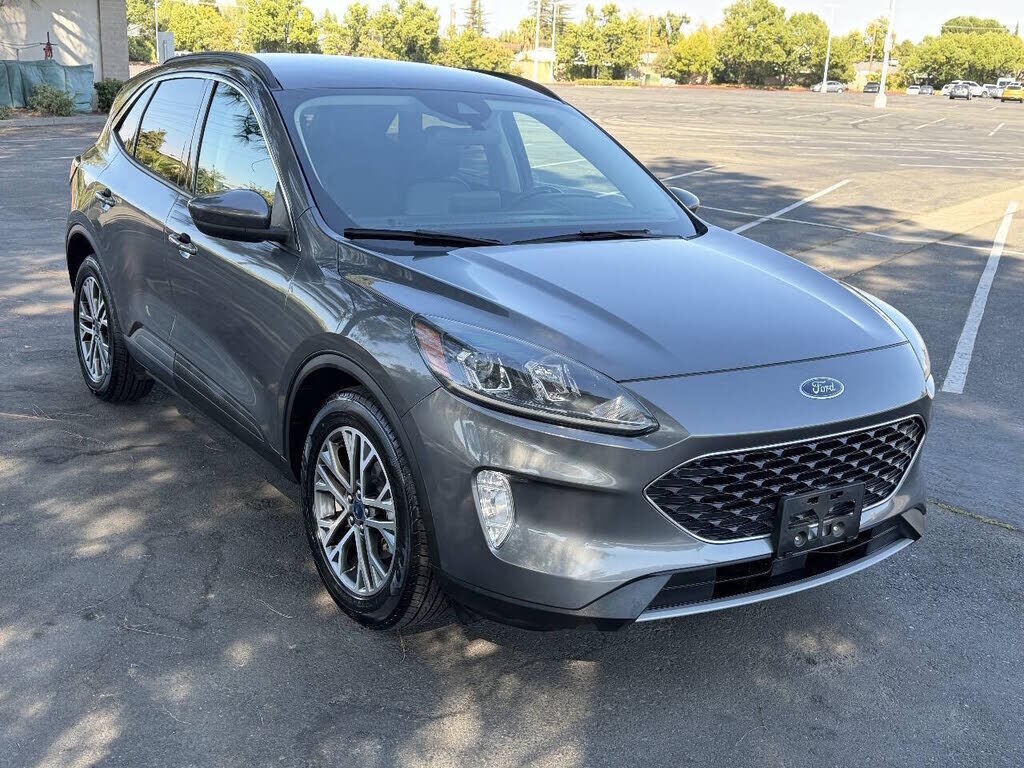 2021 FORD Escape
