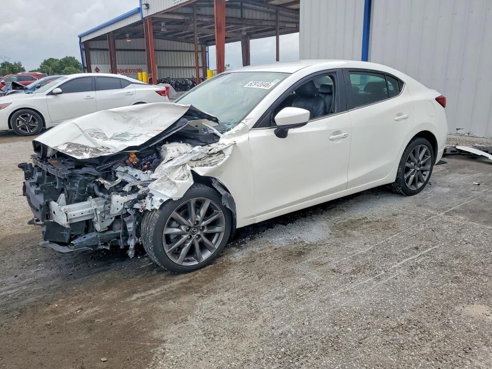 2018 MAZDA Mazda3
