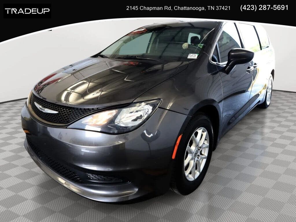 2021 CHRYSLER Voyager