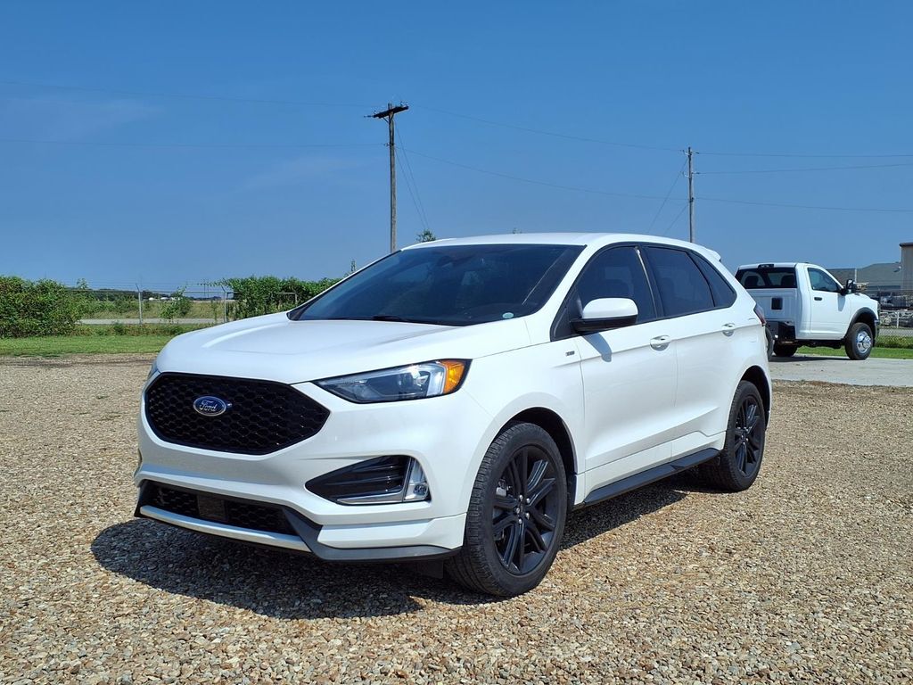 2023 FORD Edge