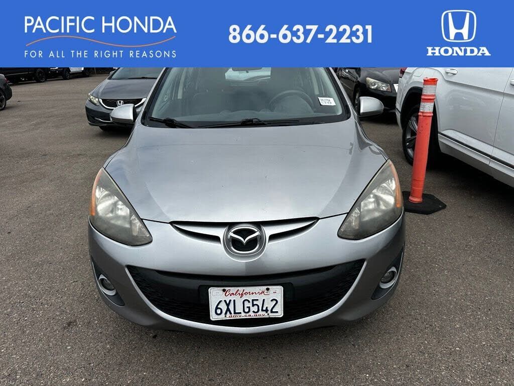 2012 MAZDA Mazda2