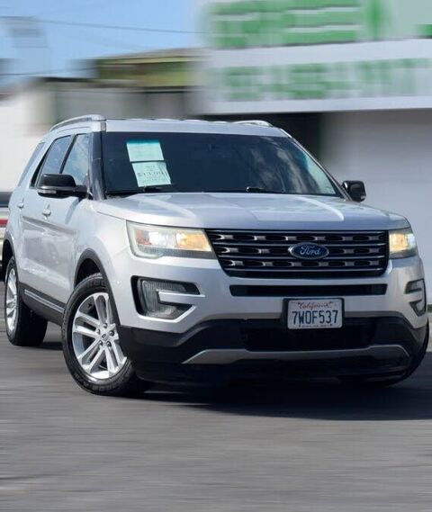 2017 FORD Explorer