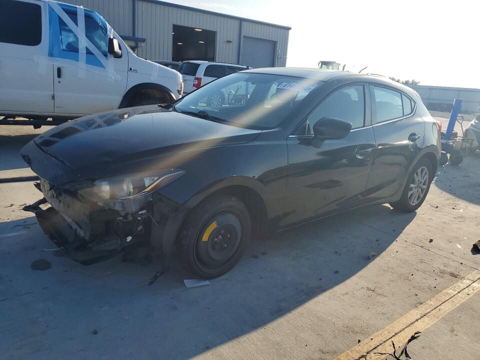 2014 MAZDA Mazda3