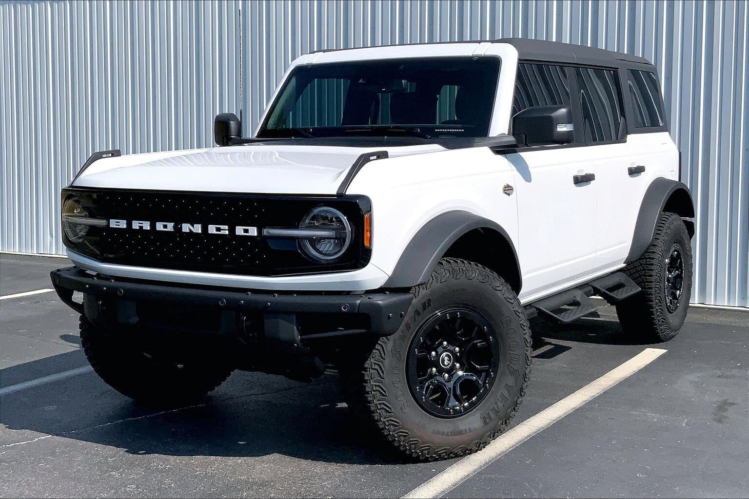 2024 FORD Bronco