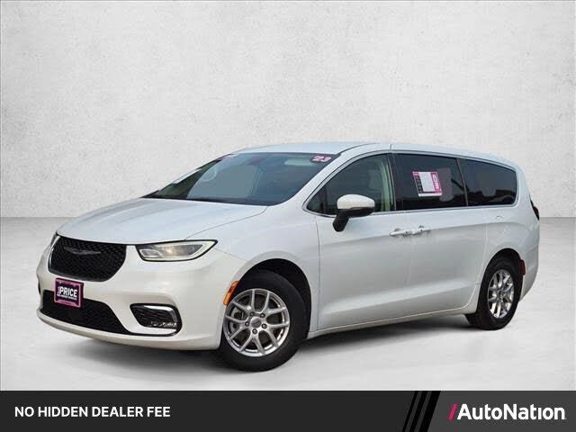 2023 CHRYSLER Pacifica