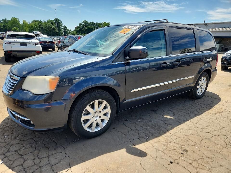 2014 CHRYSLER Town and Country
