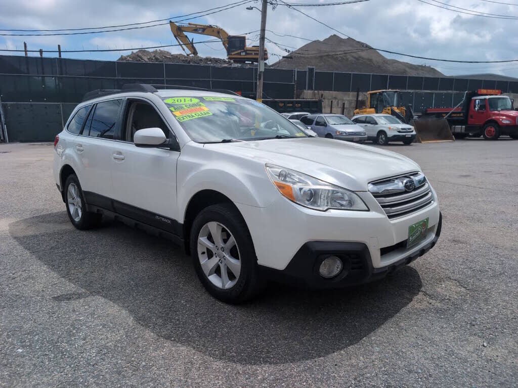 2014 SUBARU Outback