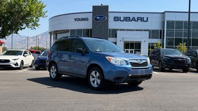 2016 SUBARU Forester