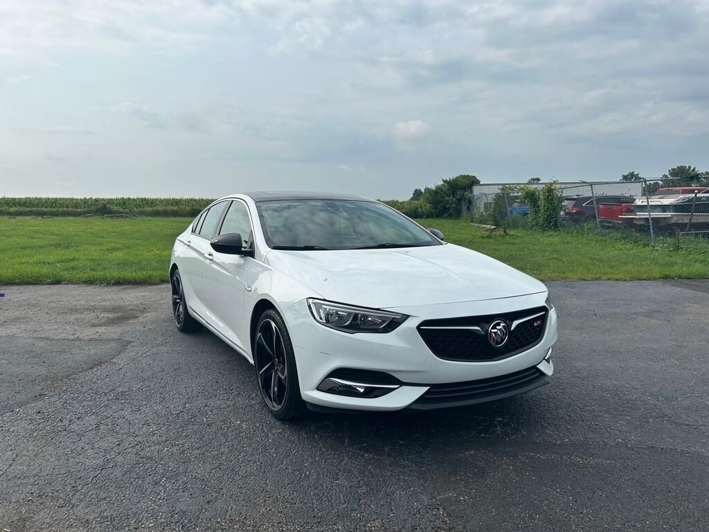 2018 BUICK Regal