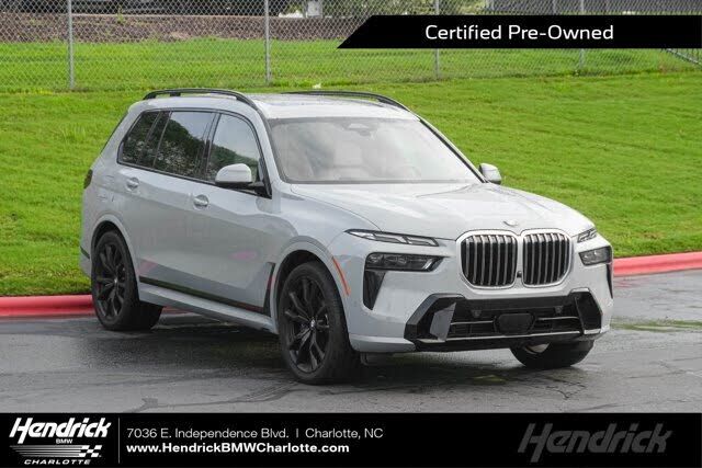2023 BMW X7