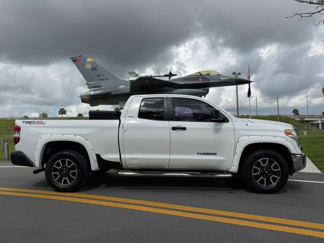 2015 TOYOTA Tundra