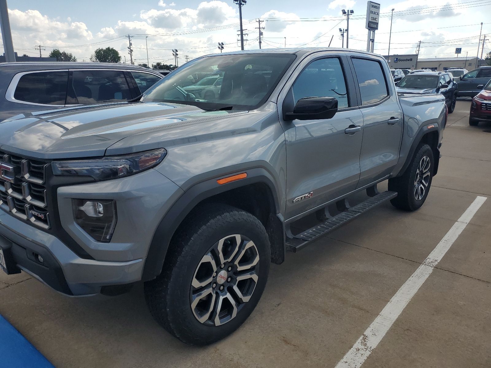 2024 GMC Canyon