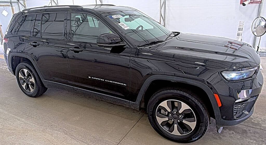2023 JEEP Grand Cherokee