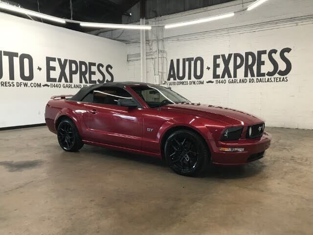 2005 FORD Mustang