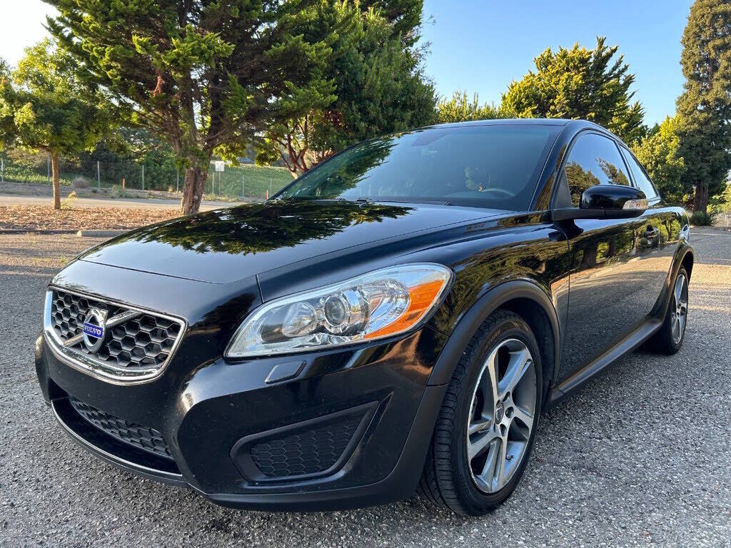 2013 VOLVO C30