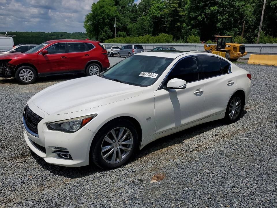 2016 INFINITI Q50