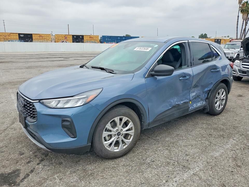 2023 FORD Escape