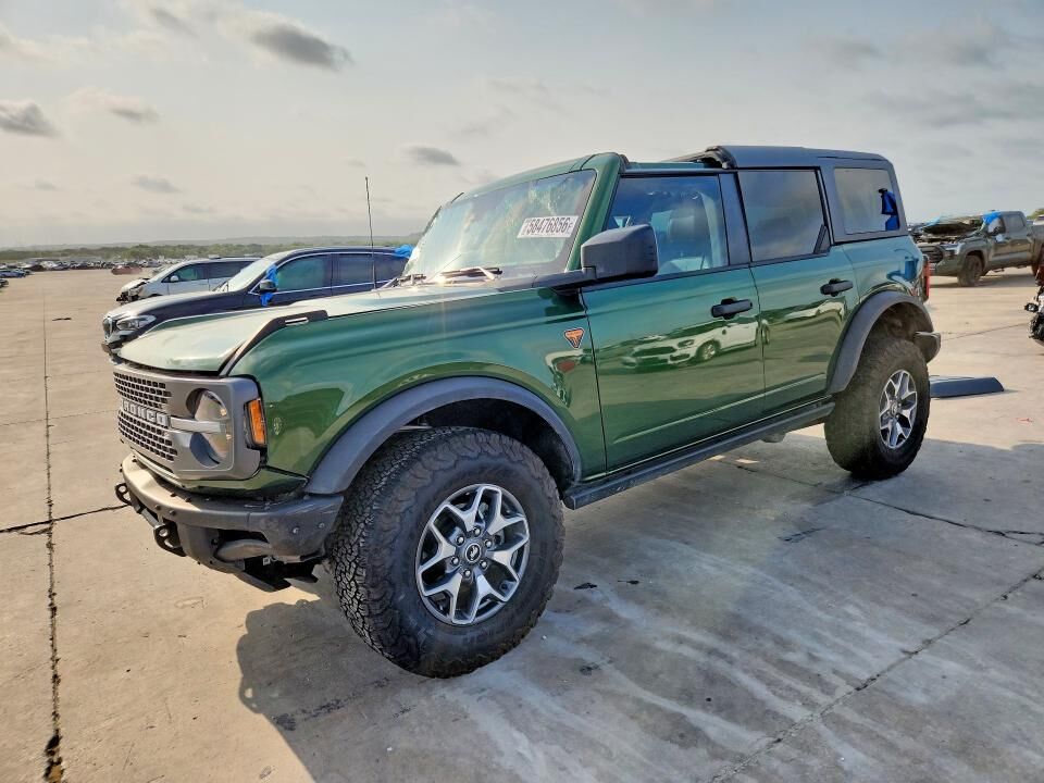 2024 FORD Bronco