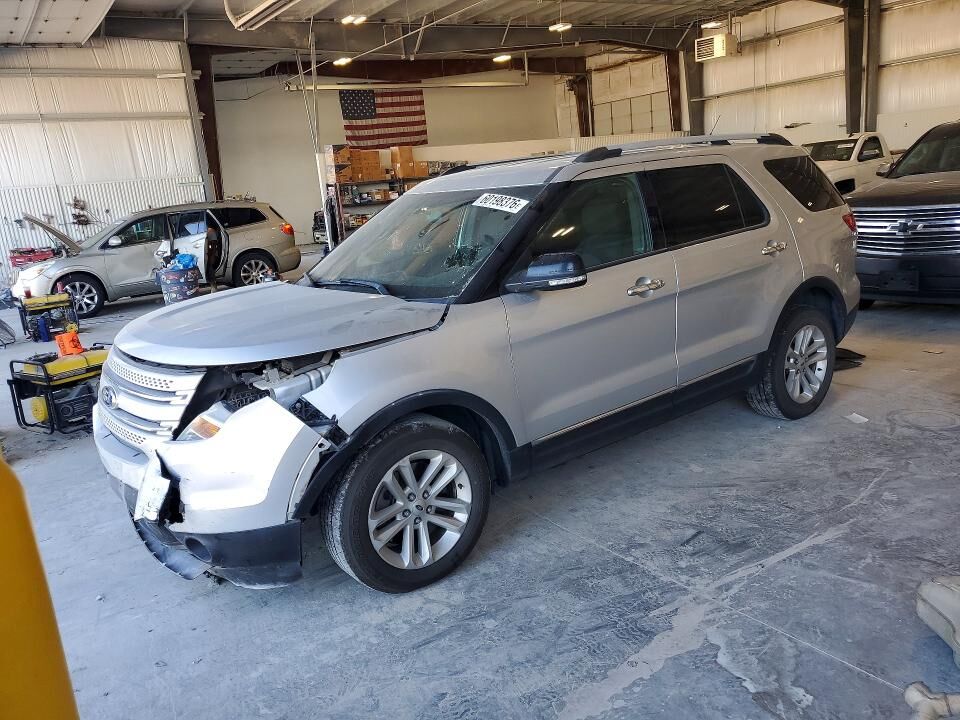 2013 FORD Explorer