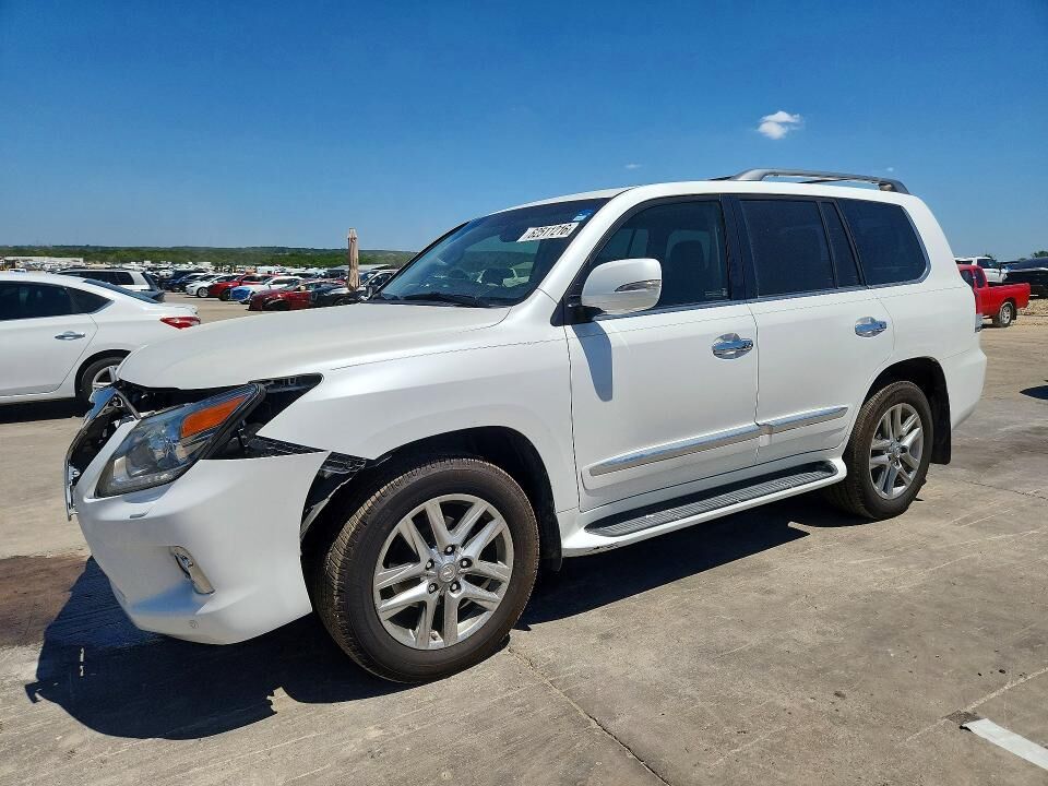 2013 LEXUS LX