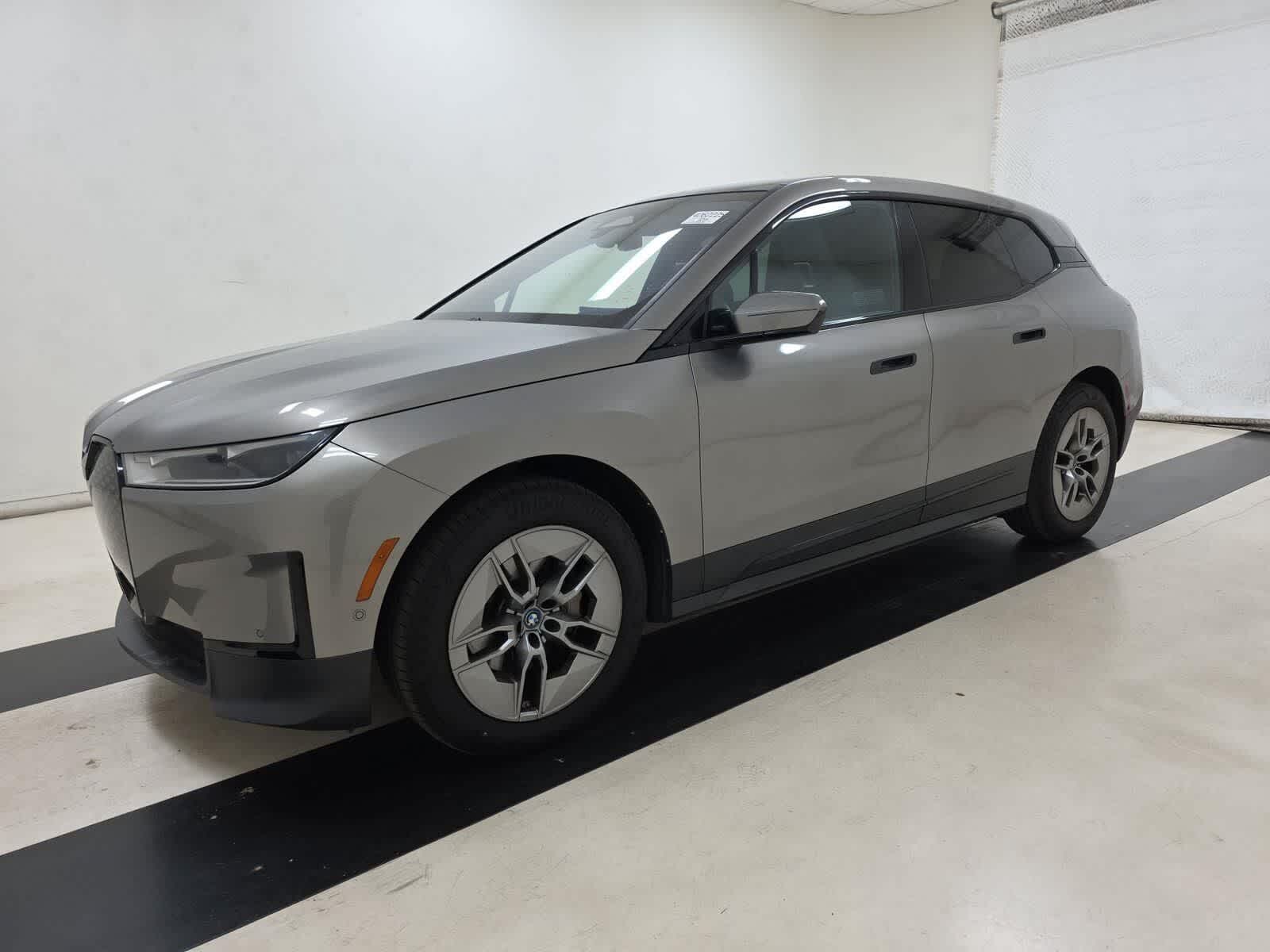 2023 BMW ix