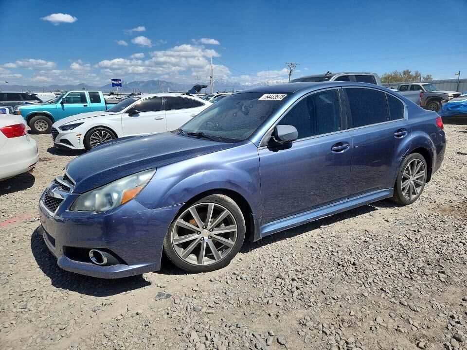 2013 SUBARU Legacy