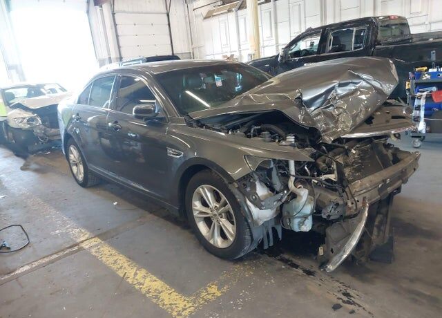 2015 FORD Taurus
