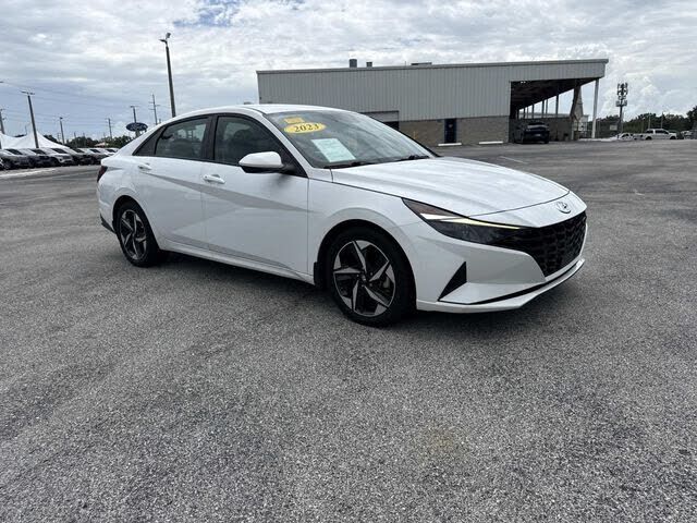 2023 HYUNDAI Elantra