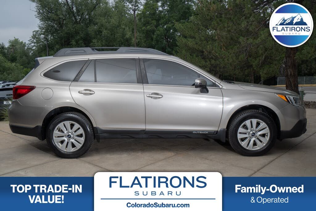 2017 SUBARU Outback