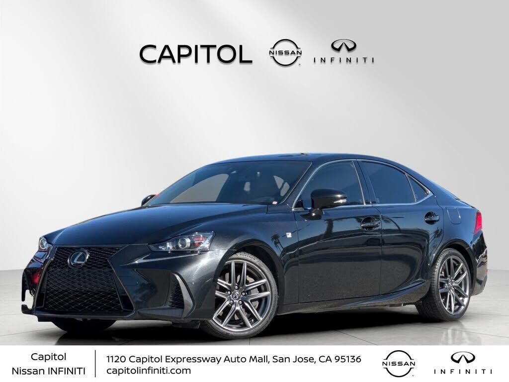 2018 LEXUS IS