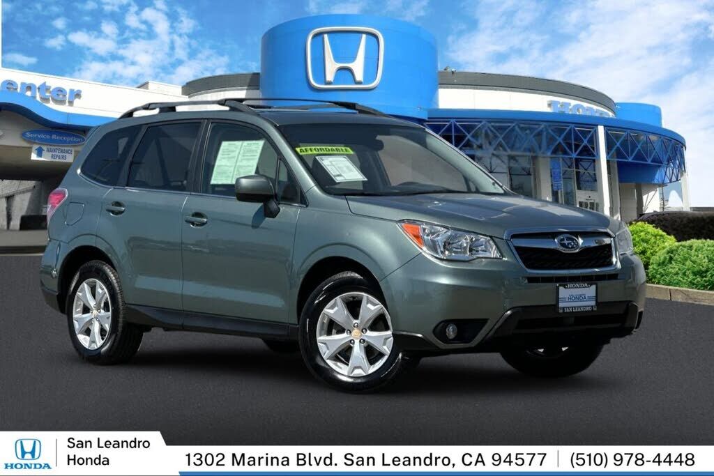 2016 SUBARU Forester