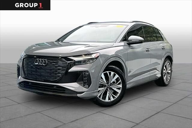 2025 AUDI Q4