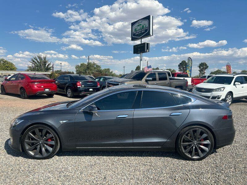 2016 TESLA Model S