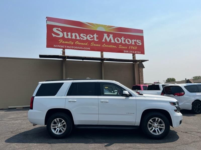2016 CHEVROLET Tahoe