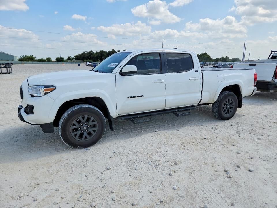 2022 TOYOTA Tacoma
