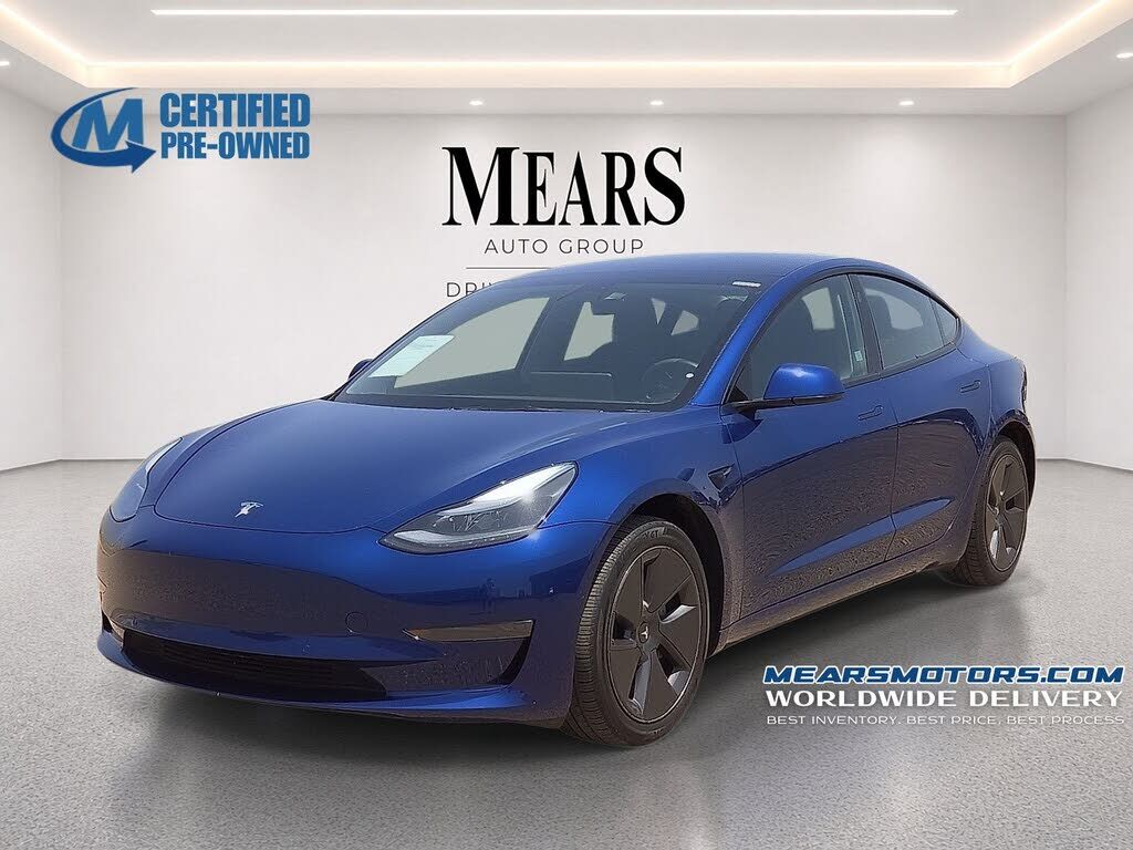 2022 TESLA Model 3