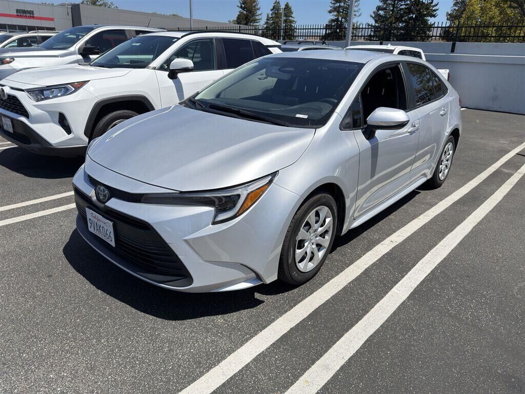2025 TOYOTA Corolla
