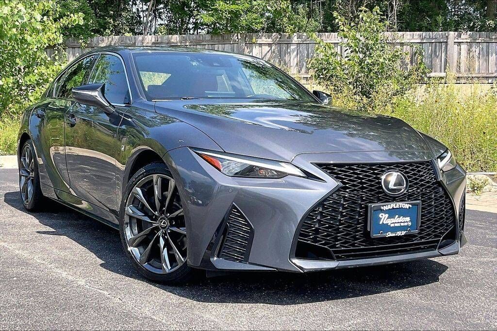 2023 LEXUS IS