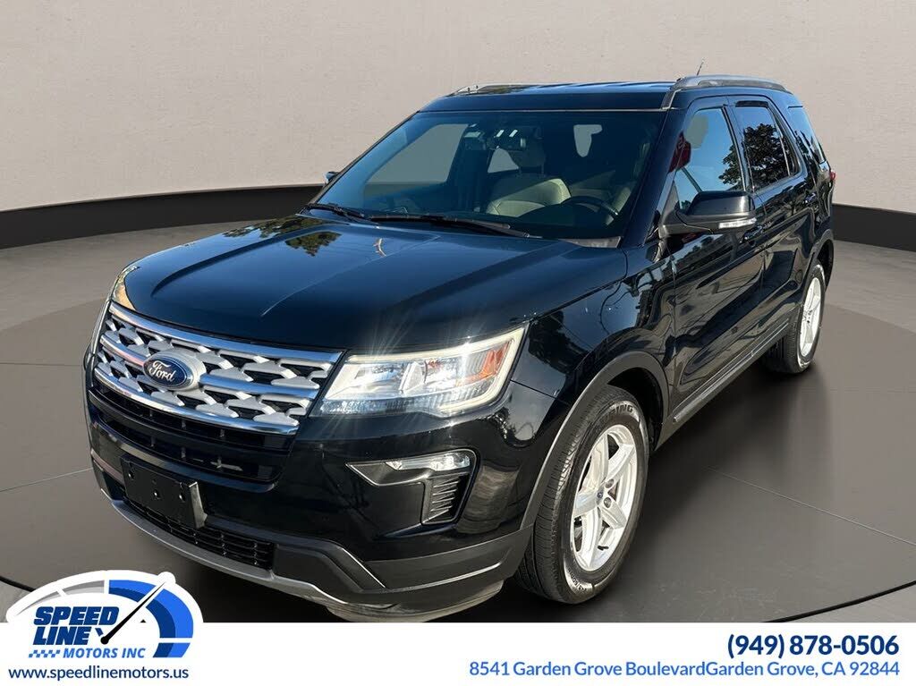 2018 FORD Explorer