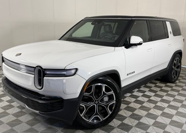 2026 RIVIAN R1S